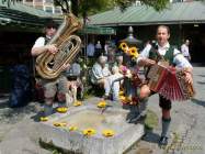 d190802-113813-800-100-brunnenfest-viktualienmarkt