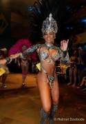 d190303-001344-080-100-carneval_in_rio