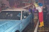 circus-krone-clown-car-wash-052