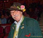 d191225-201117-800-100-circus_krone-hereinspaziert-manege_frei-premiere