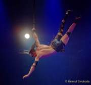 d191225-205913-220-100-circus_krone-hereinspaziert-manege_frei-premiere