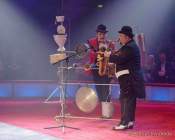 d191225-190923-230-100-circus_krone-hereinspaziert-manege_frei-premiere