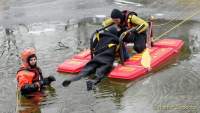 d180301-110716-200-100-eisrettungsuebung_berufsfeuerwehr