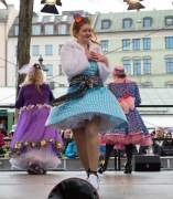 d180213-115046-800-r00-fasching_viktualienmarkt-tanz_der_marktweiber