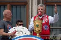 d190526-151330-040-100-fcb-double-feier