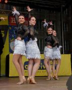 Fun Unlimited 2024 - Showtanzgruppe auf Charivari Bühne am Marienplatz