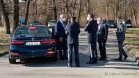 Bayerns Innenminister Joachim Herrmann startet Lkw-Konvoi mit EDV und Büroausstattung der Bayerischen Polizei