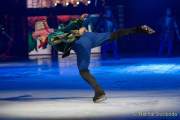 d200102-202257-240-100-holiday_on_ice-showtime