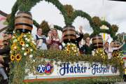 d180922-114133-700-100-wiesn_einzug_wiesnwirte