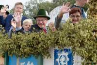 d180922-112455-300-100-wiesn_einzug_wiesnwirte