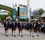 d180922-112557-600-100-wiesn_einzug_wiesnwirte