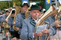 d180922-112903-400-100-wiesn_einzug_wiesnwirte