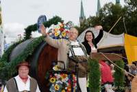 d180922-113628-200-100-wiesn_einzug_wiesnwirte