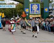 d180922-114245-900-100-wiesn_einzug_wiesnwirte