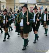 d180923-104228-400-100-wiesn_trachtenumzug