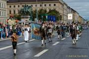 d180923-104830-400-100-wiesn_trachtenumzug