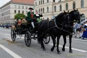 d180923-120141-400-100-wiesn_trachtenumzug