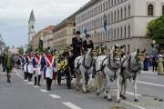 d180923-120440-200-100-wiesn_trachtenumzug