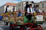 d180923-122245-800-100-wiesn_trachtenumzug