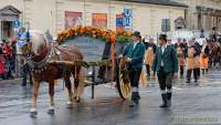 d180923-094640-900-100-wiesn_trachtenumzug