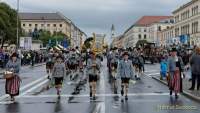 d180923-095033-400-100-wiesn_trachtenumzug