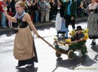 d180923-102949-600-100-wiesn_trachtenumzug