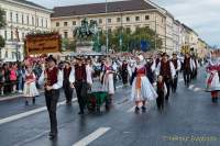 d180923-104544-600-100-wiesn_trachtenumzug