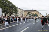 d180923-104655-140-100-wiesn_trachtenumzug