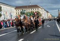 d180923-105447-900-100-wiesn_trachtenumzug