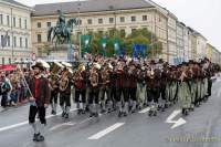 d180923-110542-500-100-wiesn_trachtenumzug