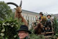 d180923-110803-000-100-wiesn_trachtenumzug