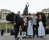 d191006-125130-700-100-wiesn-boellerschiessen