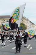 d190922-103506-300-100-wiesn_trachtenumzug