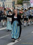 d190922-104133-600-100-wiesn_trachtenumzug