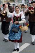 d190922-104801-900-100-wiesn_trachtenumzug