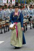 d190922-105517-300-100-wiesn_trachtenumzug