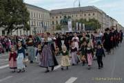 d190922-111136-400-100-wiesn_trachtenumzug