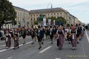 d190922-111551-300-100-wiesn_trachtenumzug