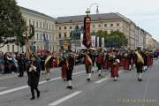 d190922-112848-500-100-wiesn_trachtenumzug