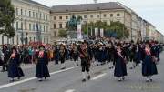 d190922-113413-700-100-wiesn_trachtenumzug