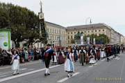 d190922-113738-200-100-wiesn_trachtenumzug