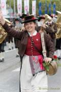 d190922-114752-000-100-wiesn_trachtenumzug