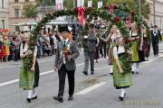 d190922-114827-200-100-wiesn_trachtenumzug