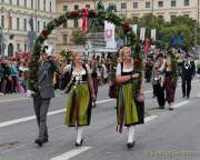 d190922-114834-400-100-wiesn_trachtenumzug