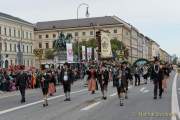 d190922-114947-200-100-wiesn_trachtenumzug