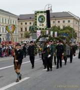 d190922-115317-500-100-wiesn_trachtenumzug